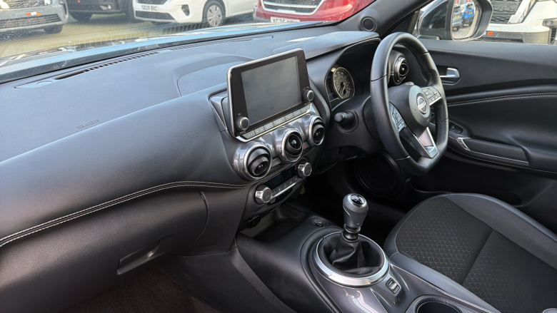 Nissan Juke 1.0 DiG-T 114 N-Connecta 5dr Petrol Hatchback